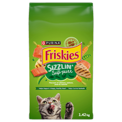 Friskies® Sizzlin’ Sup-purr™ Dry Cat Food