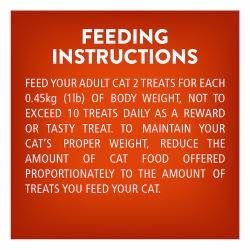 Friskies® Party Mix® Gravy-licious® Chicken & Gravy Flavours Crunch Cat Treats - Feeding