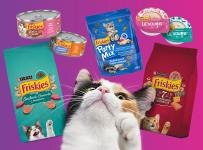 cat putting its paw to friskies products